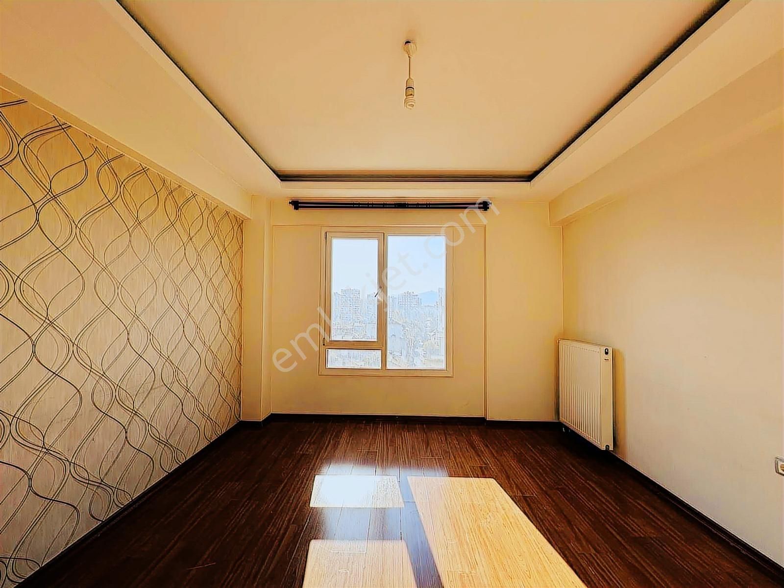 Uğurevler Mahallesinde Ara Kat 3 Cepheli Lüks Kiralık Daire!! - Görsel 7