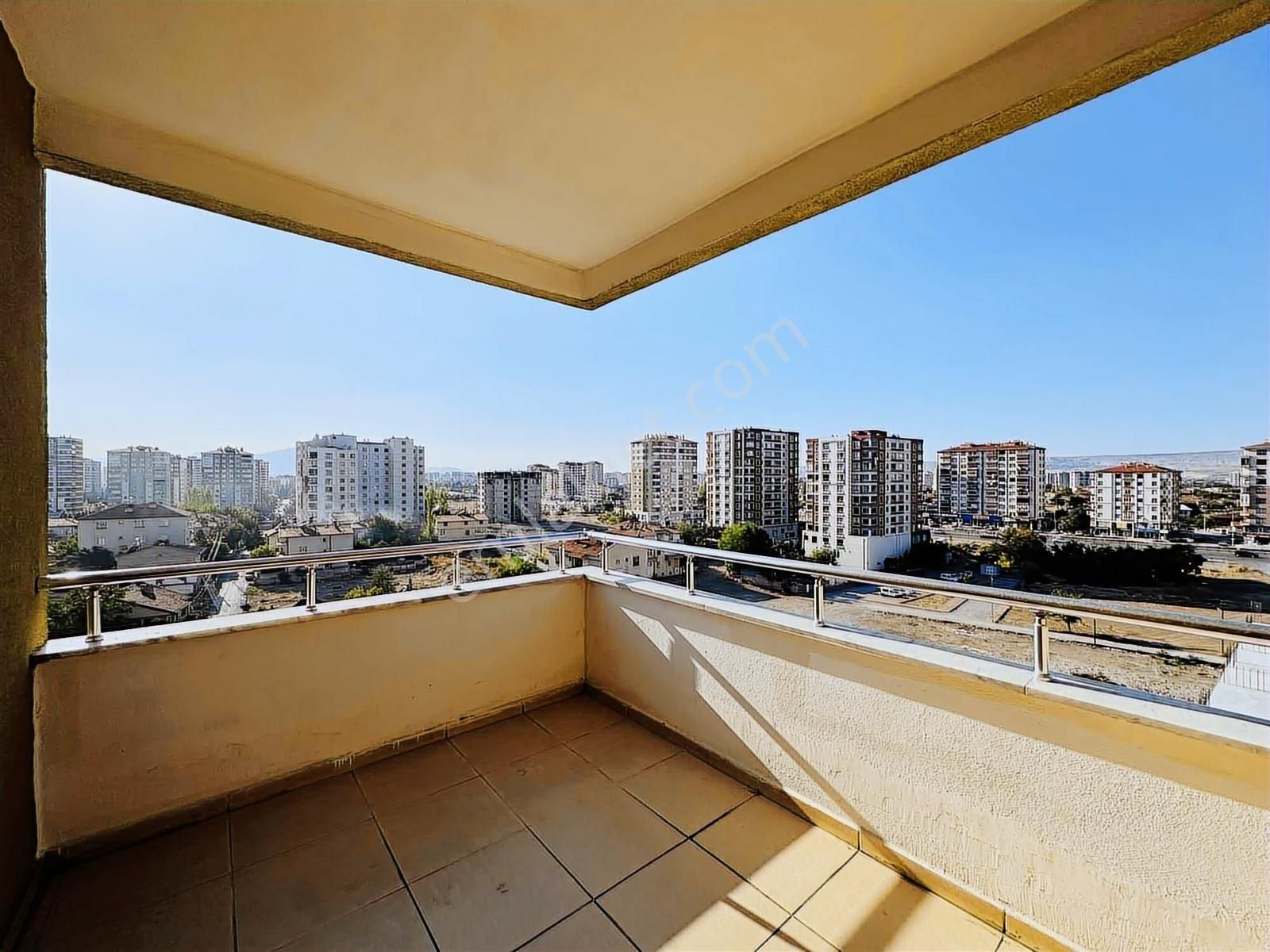 Uğurevler Mahallesinde Ara Kat 3 Cepheli Lüks Kiralık Daire!! - Görsel 20