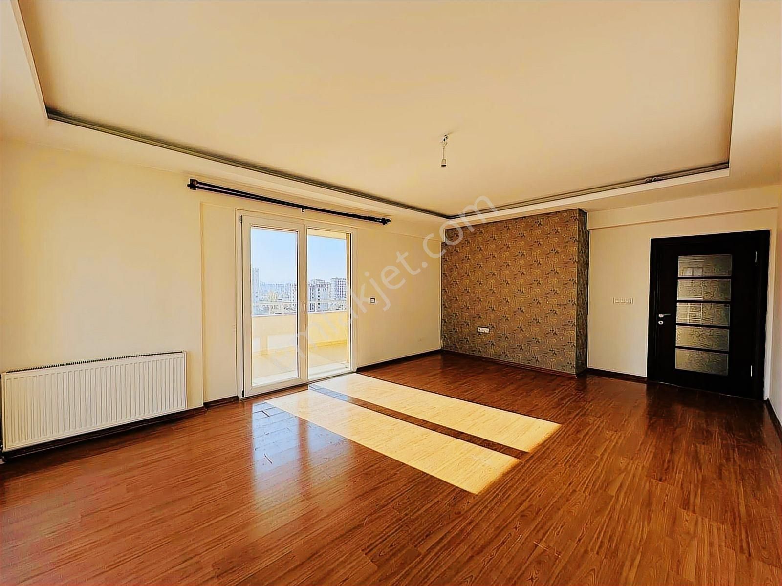 Uğurevler Mahallesinde Ara Kat 3 Cepheli Lüks Kiralık Daire!! - Görsel 8