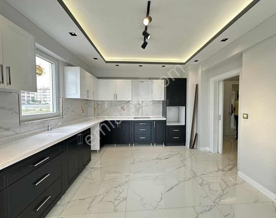 Türkiyem Gyo// Beyazşehir'de Teslim Sıfır 3+1 Ara Kat Daire - Görsel 14