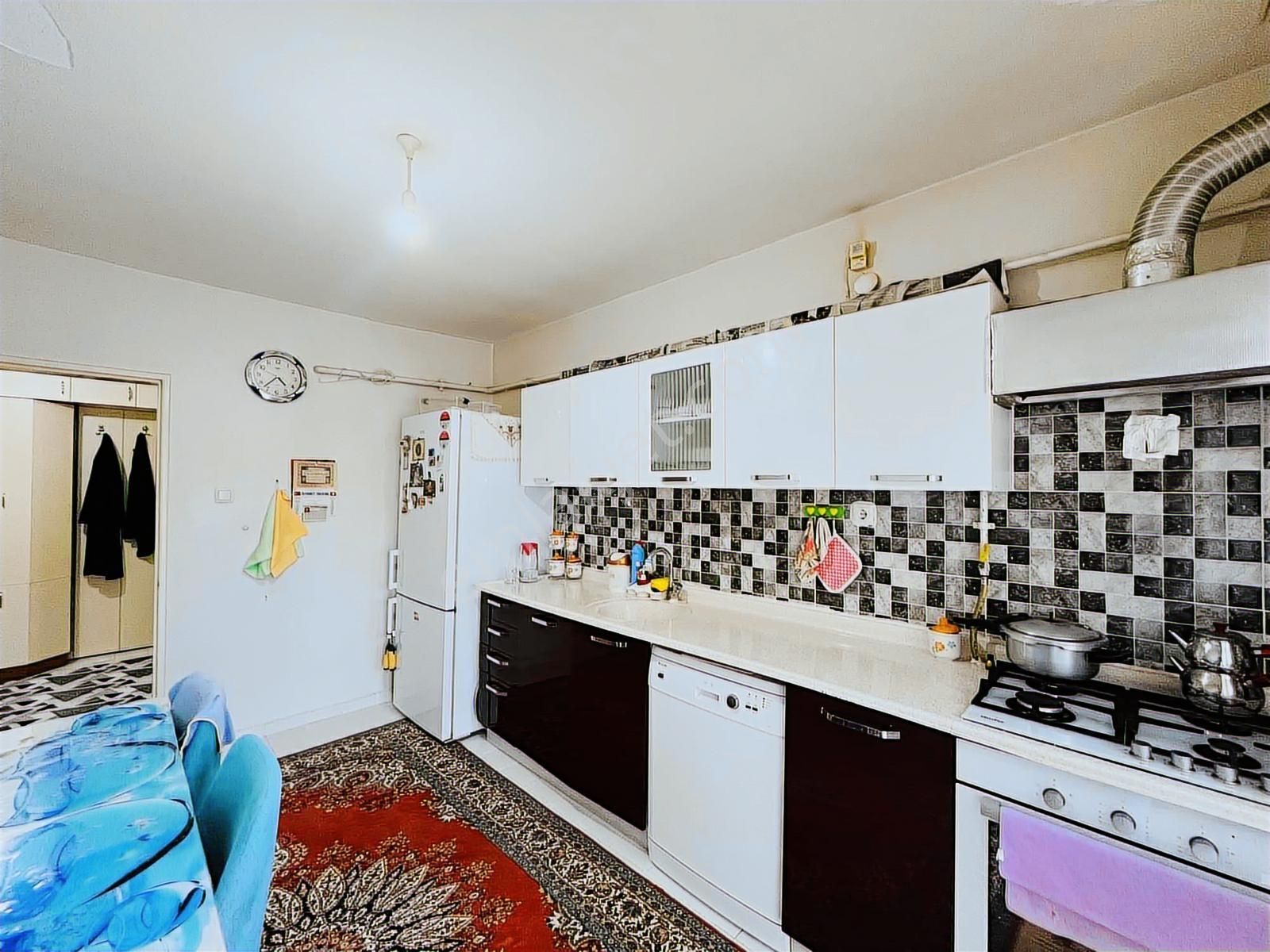 İldem A Konutlarında Çarşı Yakını Satılık Full Yapılı Daire - Görsel 9