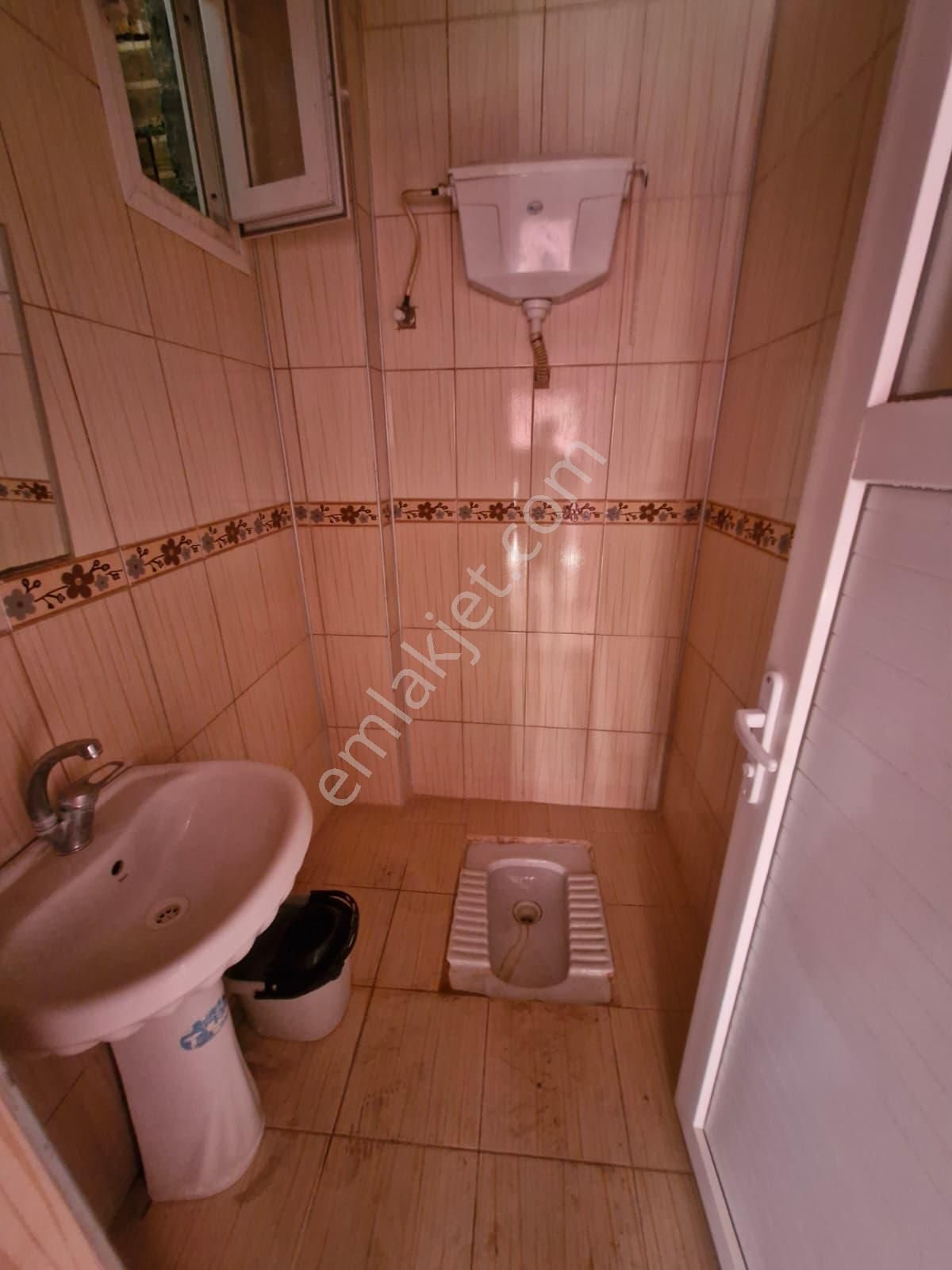 Gürselpaşa Da Müstakil Evin İkinci Katı Kiralık - Görsel 13