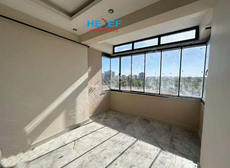 Hedef'ten Akdeniz Mah'de Deniz Manzaralı Havuzlu Sıfır 1+1 Daire - Görsel 4