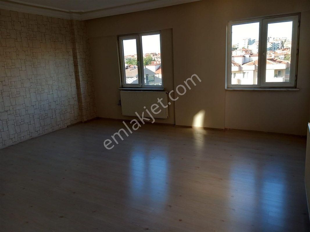 Bursa Nilüfer Beşevler De Acil Satılık Site İçi 3.kat 3+1 Daire 5.150.000 Tl - Görsel 5