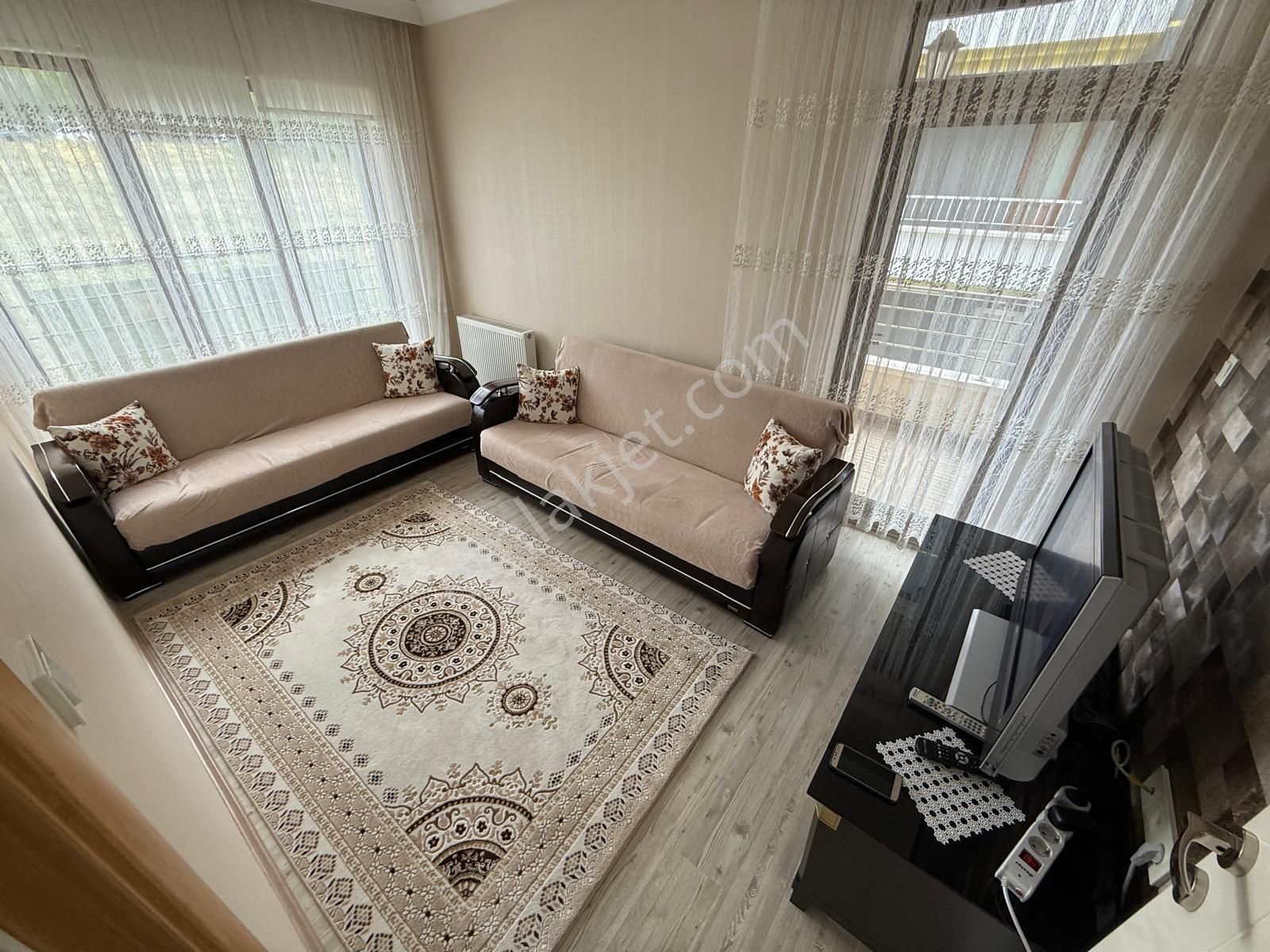 Vatan'dan Aktepe Stadı Arkası Genç Bina Lüks Yapılı Satılık 3+1 Katta Tek Daire - Görsel 11