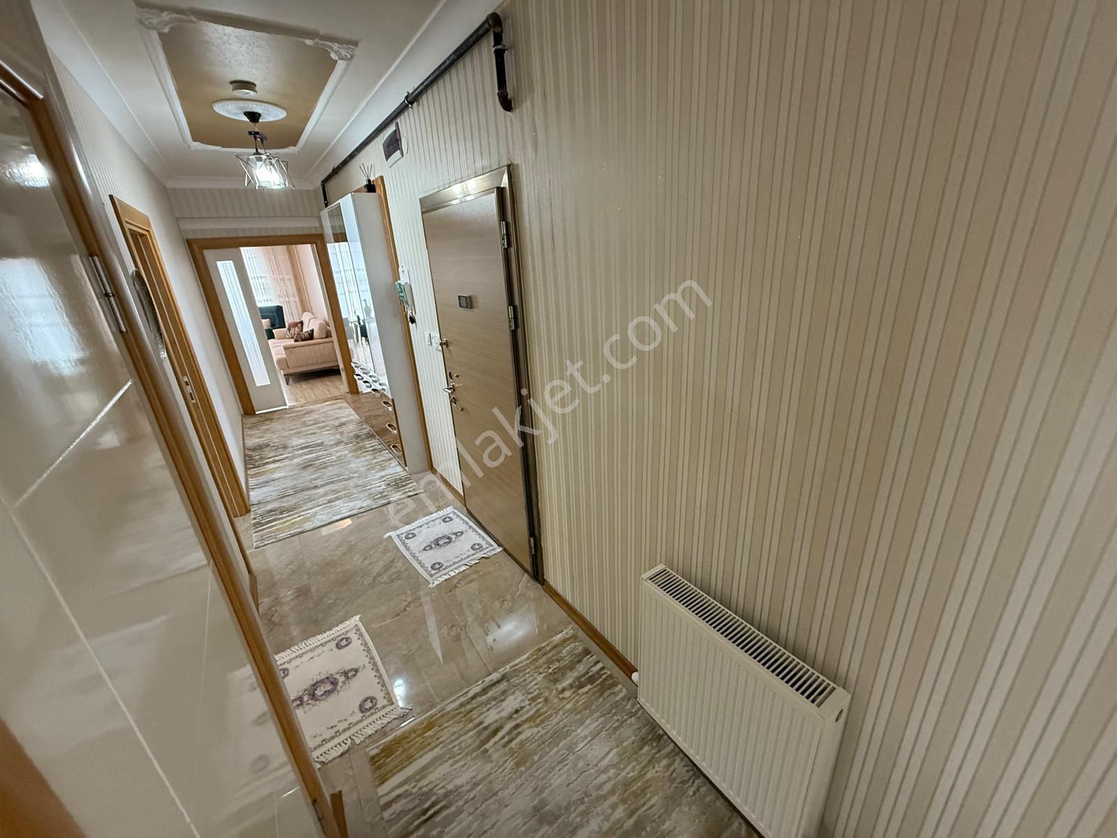 Vatan'dan Aktepe Stadı Arkası Genç Bina Lüks Yapılı Satılık 3+1 Katta Tek Daire - Görsel 18