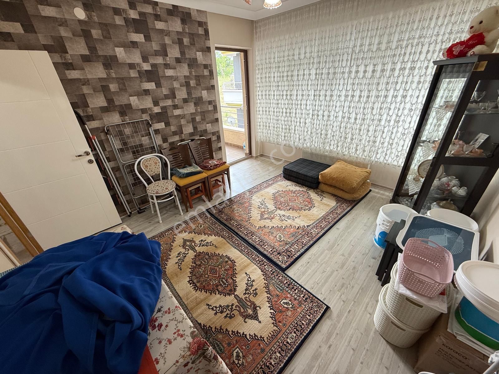 Vatan'dan Aktepe Stadı Arkası Genç Bina Lüks Yapılı Satılık 3+1 Katta Tek Daire - Görsel 7