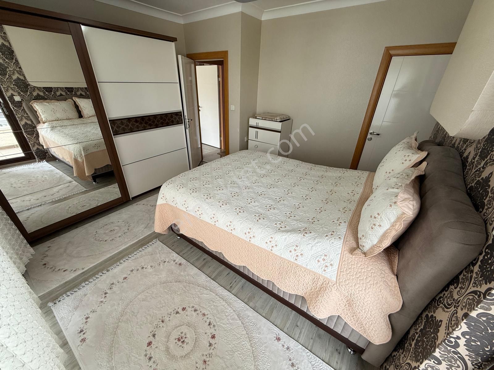 Vatan'dan Aktepe Stadı Arkası Genç Bina Lüks Yapılı Satılık 3+1 Katta Tek Daire - Görsel 16