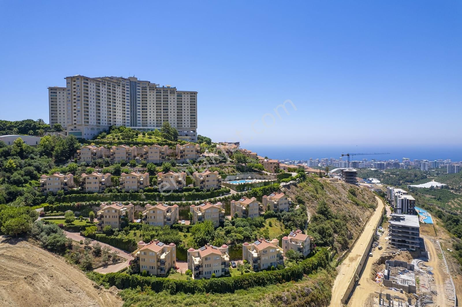 Alanya Goldcity Turizm Kompleaireksi İçerisinde Satılık 2+1 Full Mobilyalı D - Görsel 9