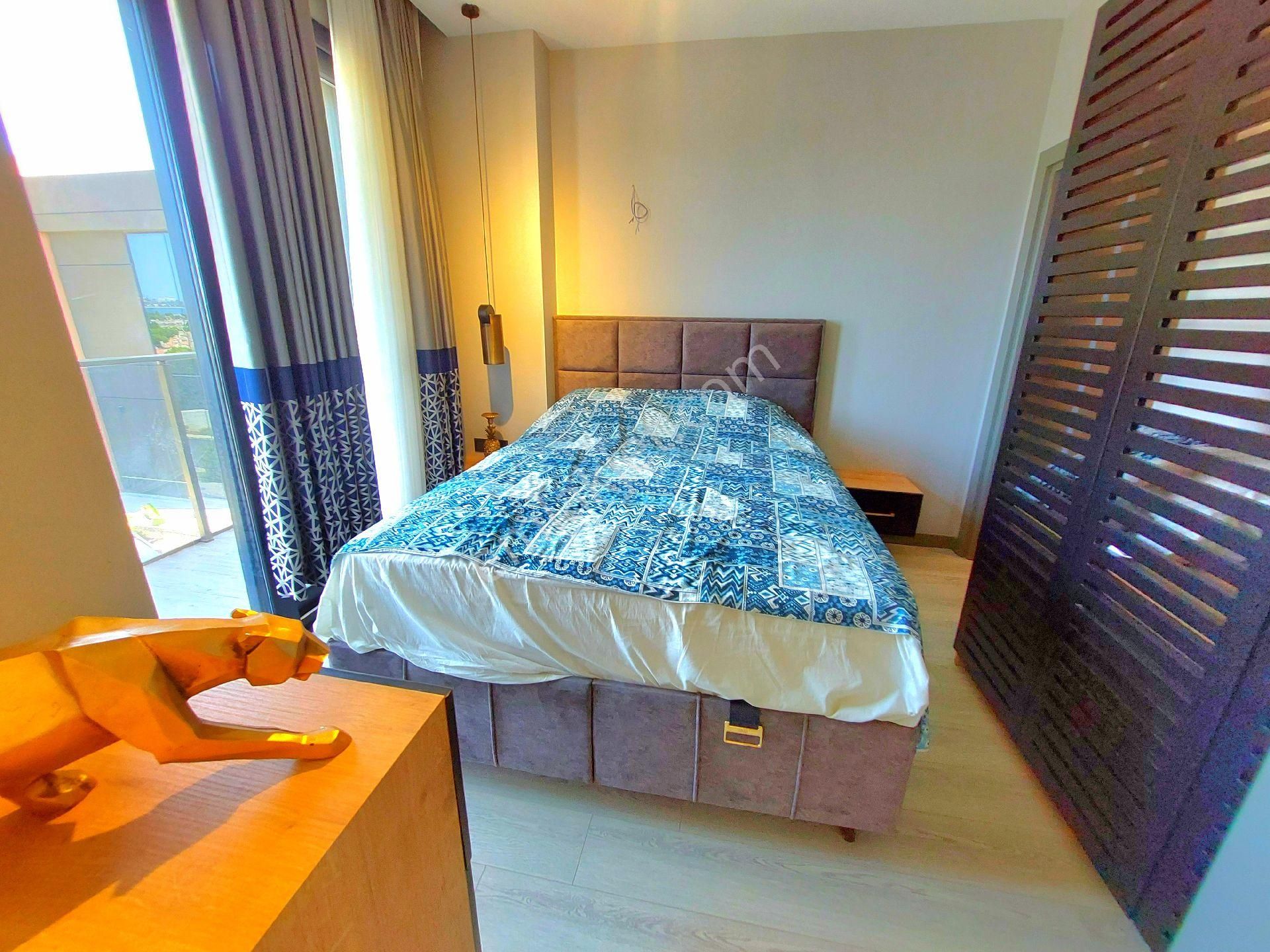 Kuşadasında Özel Havuzlu Tek Müstakil 4+1 Sıfır Villa - Görsel 25