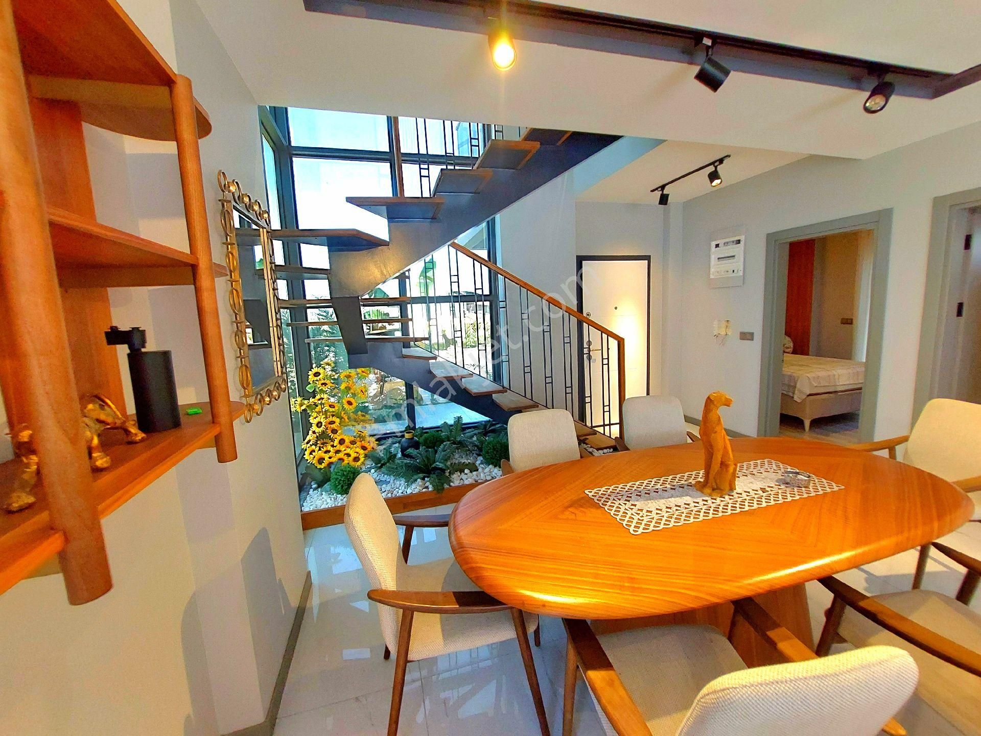 Kuşadasında Özel Havuzlu Tek Müstakil 4+1 Sıfır Villa - Görsel 21