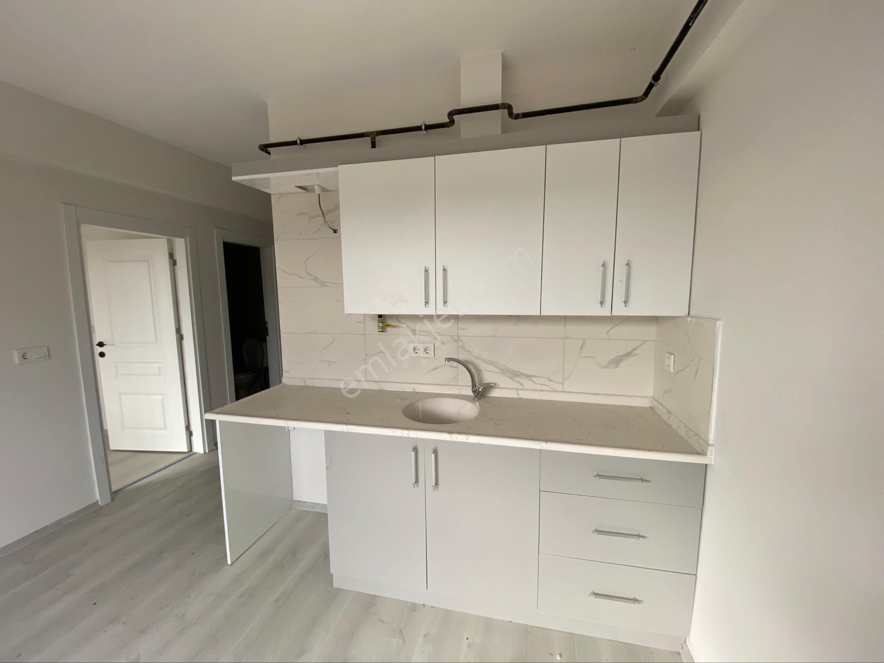 Epa Uğur'dan Üniversite Bölgesinde Kara Yolu Üzeri Satılık 1+1 - Görsel 26