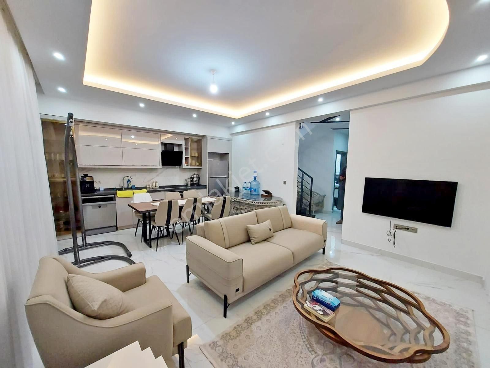 Kuşadası Satılık Özel Havuzlu 4+1 Müstakil Villa - Görsel 15