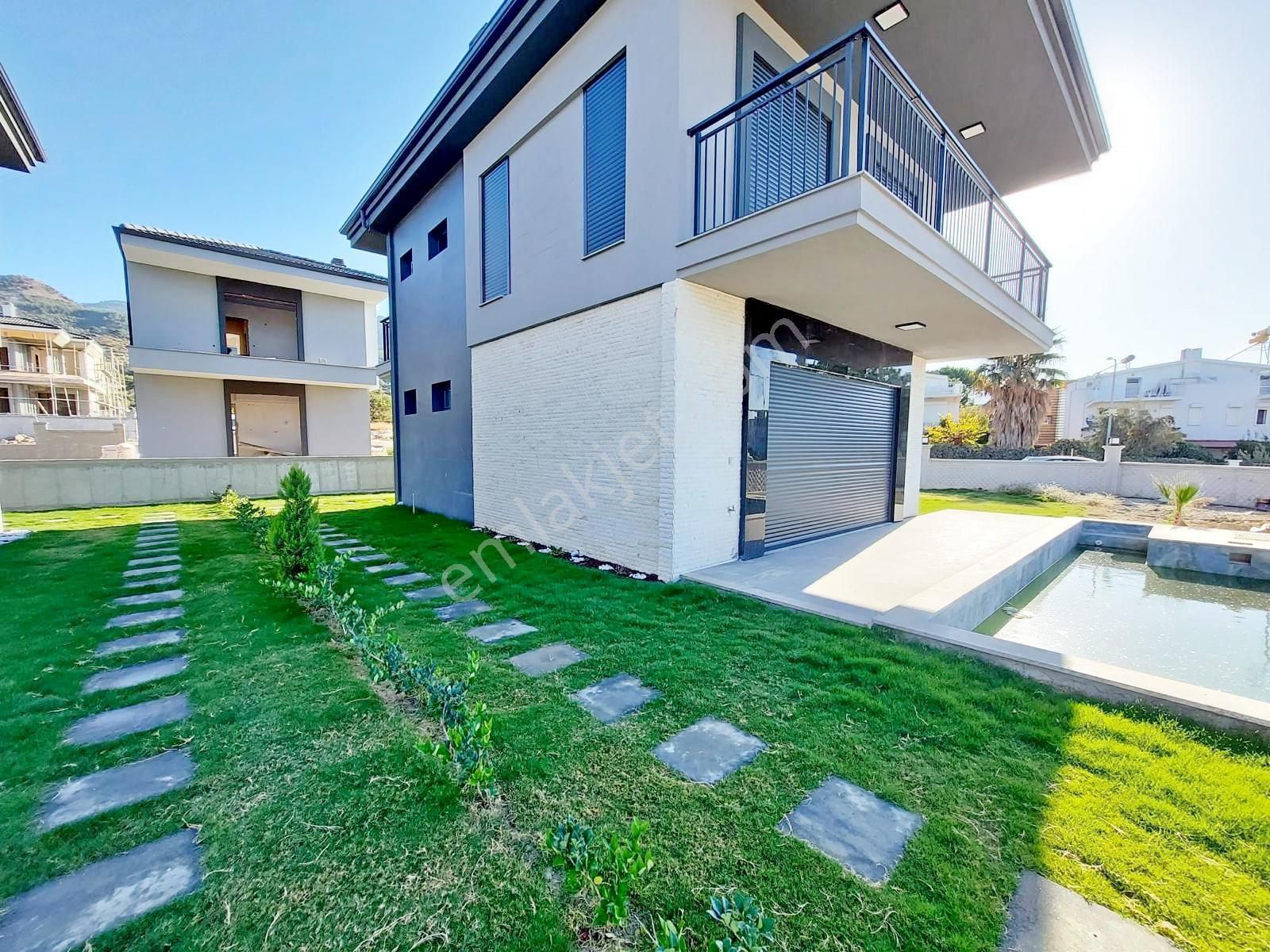 Kuşadası Satılık Özel Havuzlu 4+1 Müstakil Villa - Görsel 5