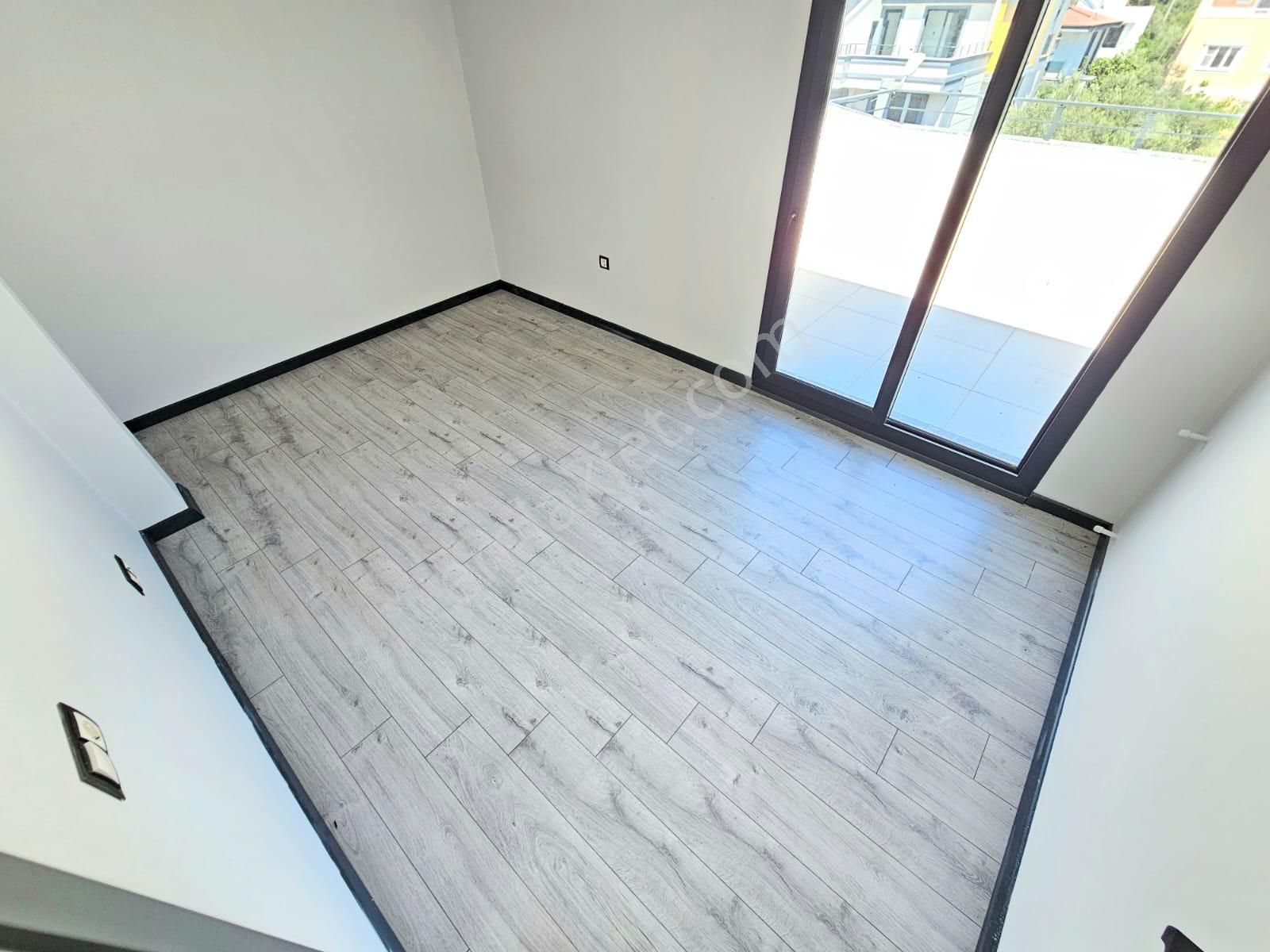 ▶ ▶ Akçay Körfez'den +manzaranız Kaz Dağları , Konforunuz Bu Villa+ - Görsel 24