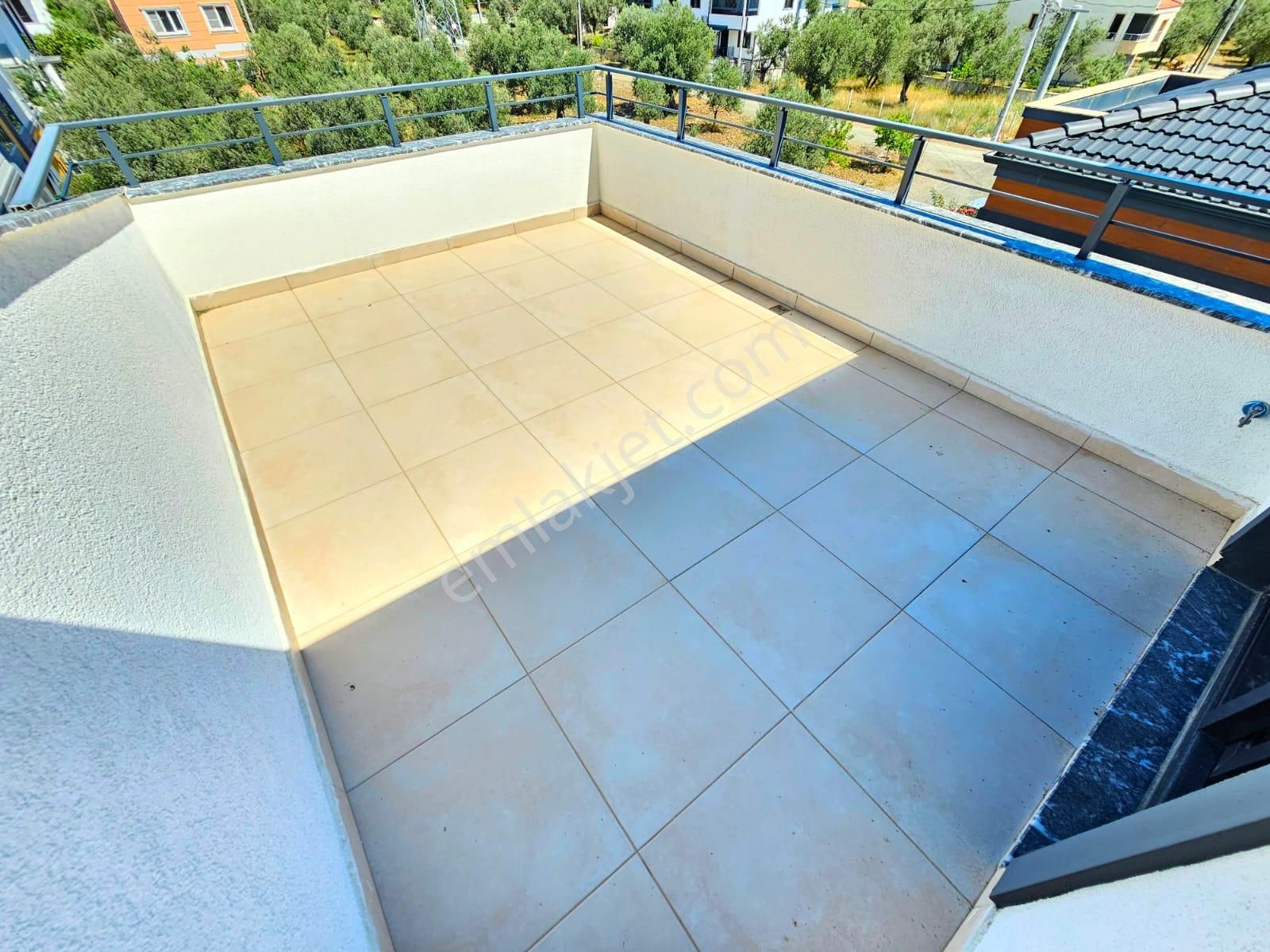 ▶ ▶ Akçay Körfez'den +manzaranız Kaz Dağları , Konforunuz Bu Villa+ - Görsel 23