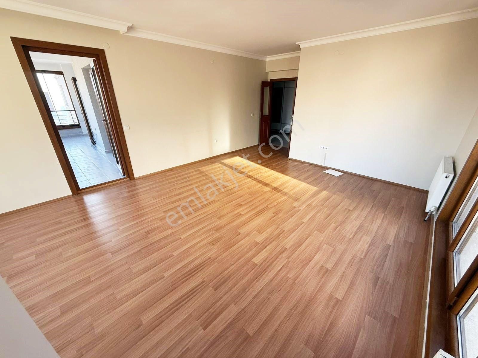 Yozgat Bulvarı Üzerinde Ara Katta 4+1 Ferah Yapılı Geniş Daire - Görsel 11