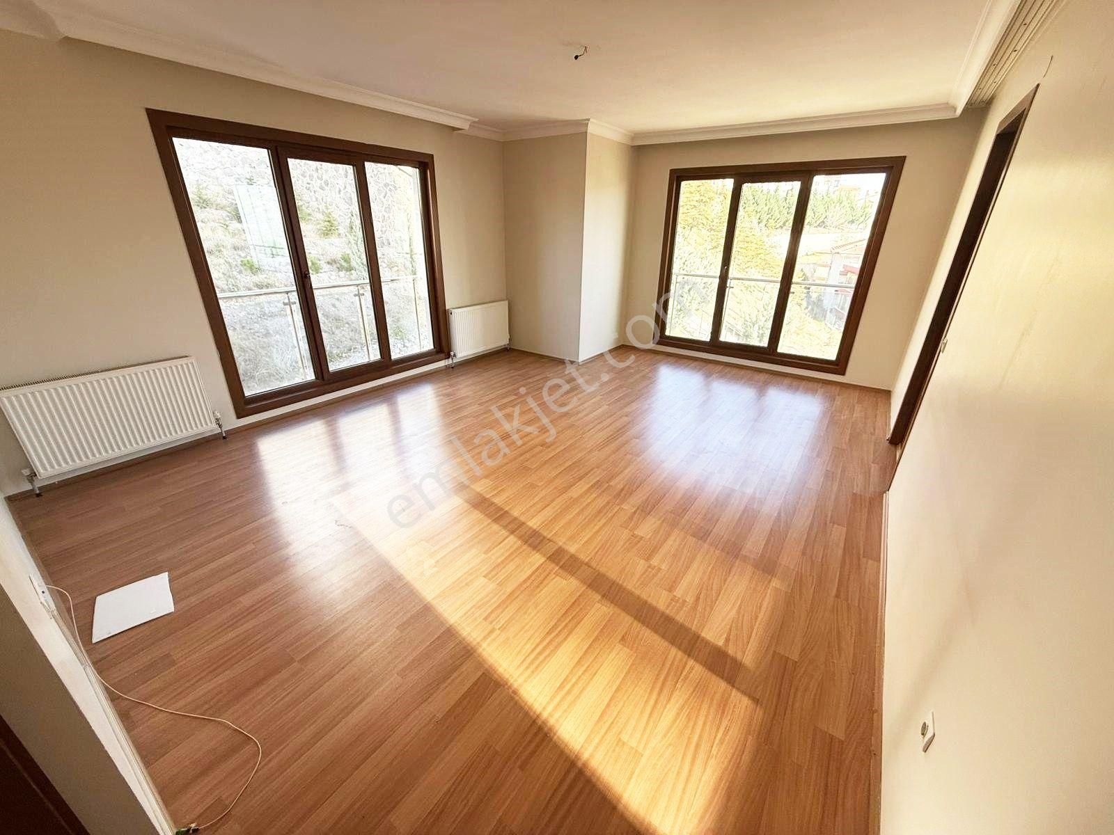 Yozgat Bulvarı Üzerinde Ara Katta 4+1 Ferah Yapılı Geniş Daire - Görsel 10