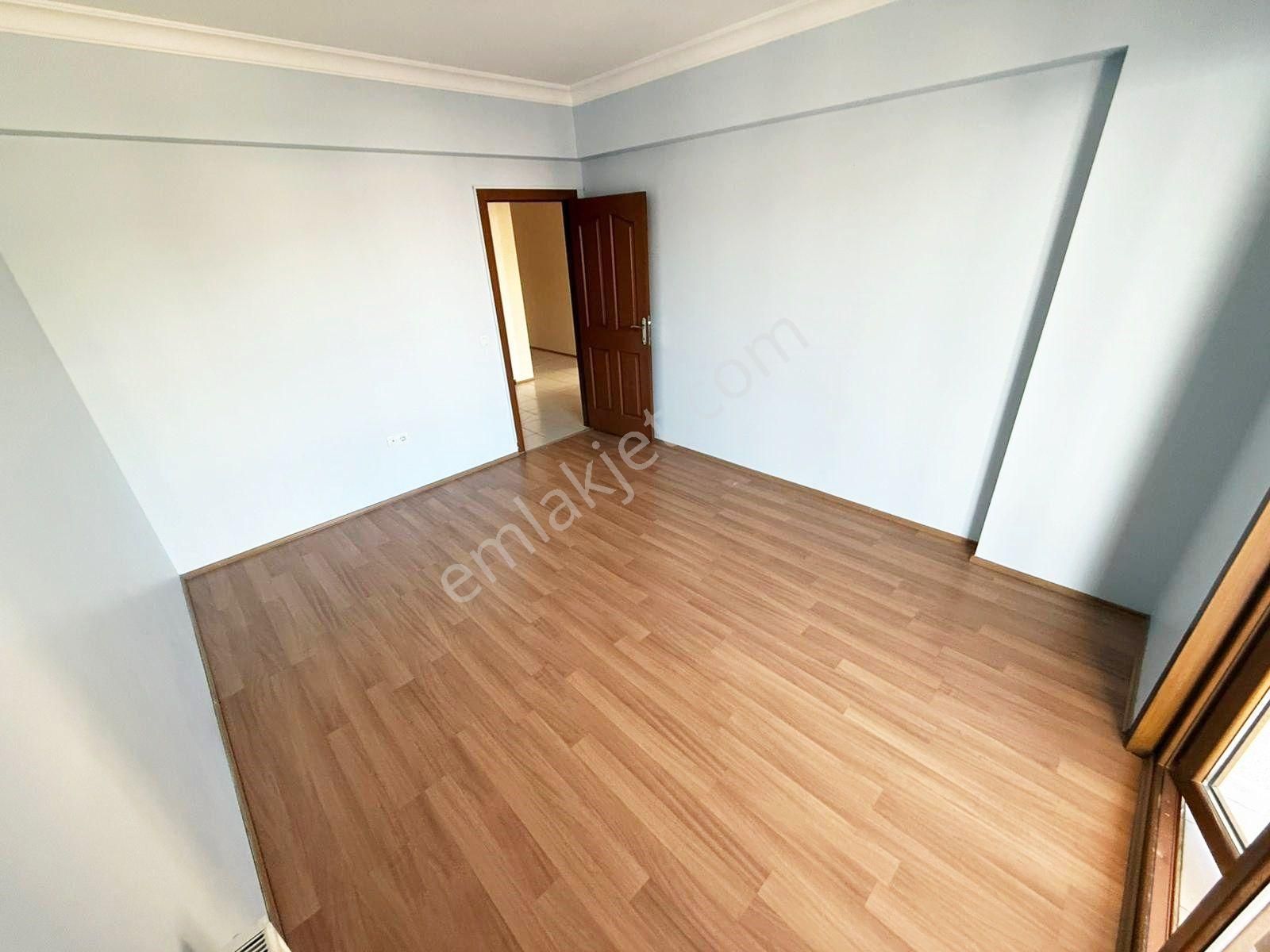 Yozgat Bulvarı Üzerinde Ara Katta 4+1 Ferah Yapılı Geniş Daire - Görsel 17