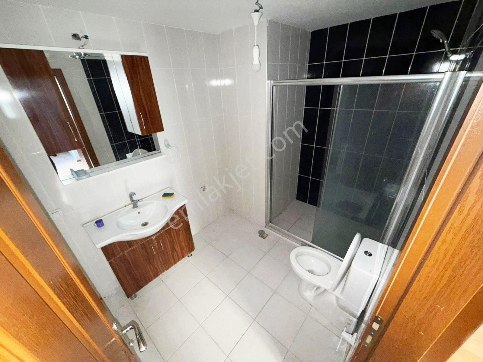 Yozgat Bulvarı Üzerinde Ara Katta 4+1 Ferah Yapılı Geniş Daire - Görsel 22