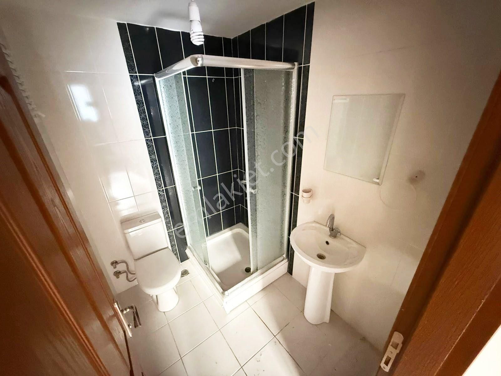 Yozgat Bulvarı Üzerinde Ara Katta 4+1 Ferah Yapılı Geniş Daire - Görsel 13