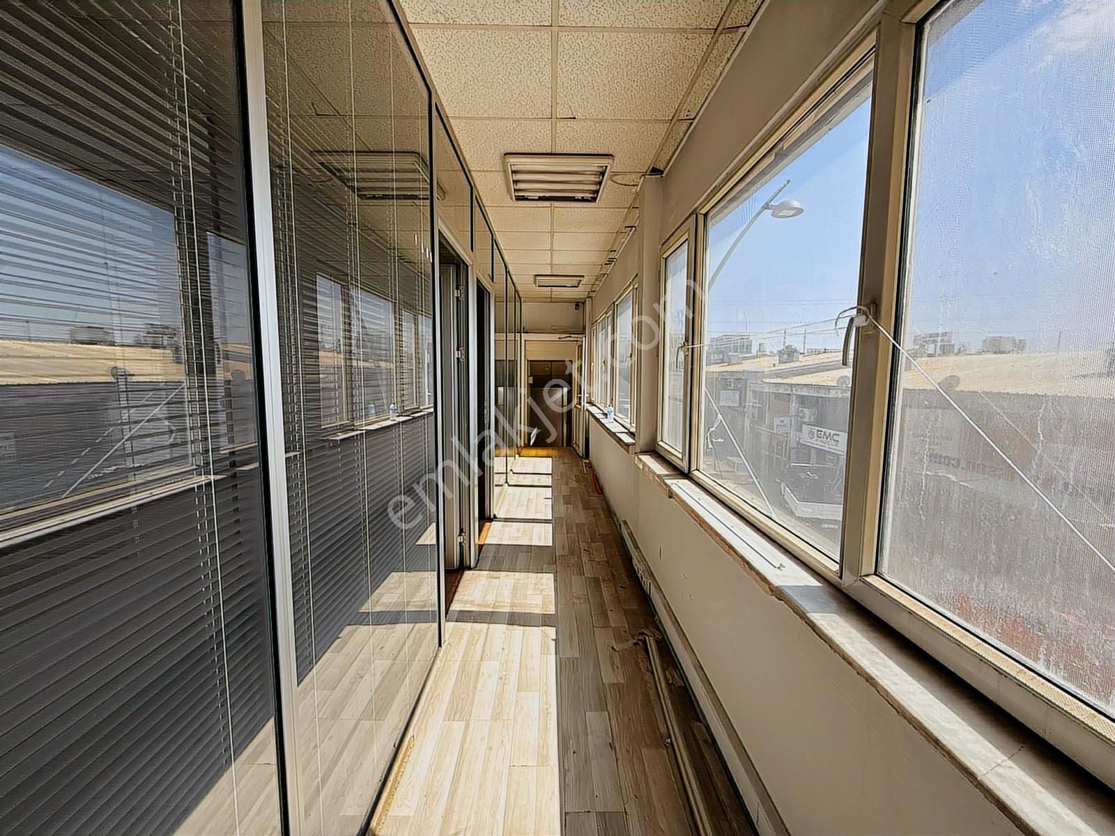 Ostim Osb' De Satılık Boş Köşe Dükkan & Ofis - Görsel 14