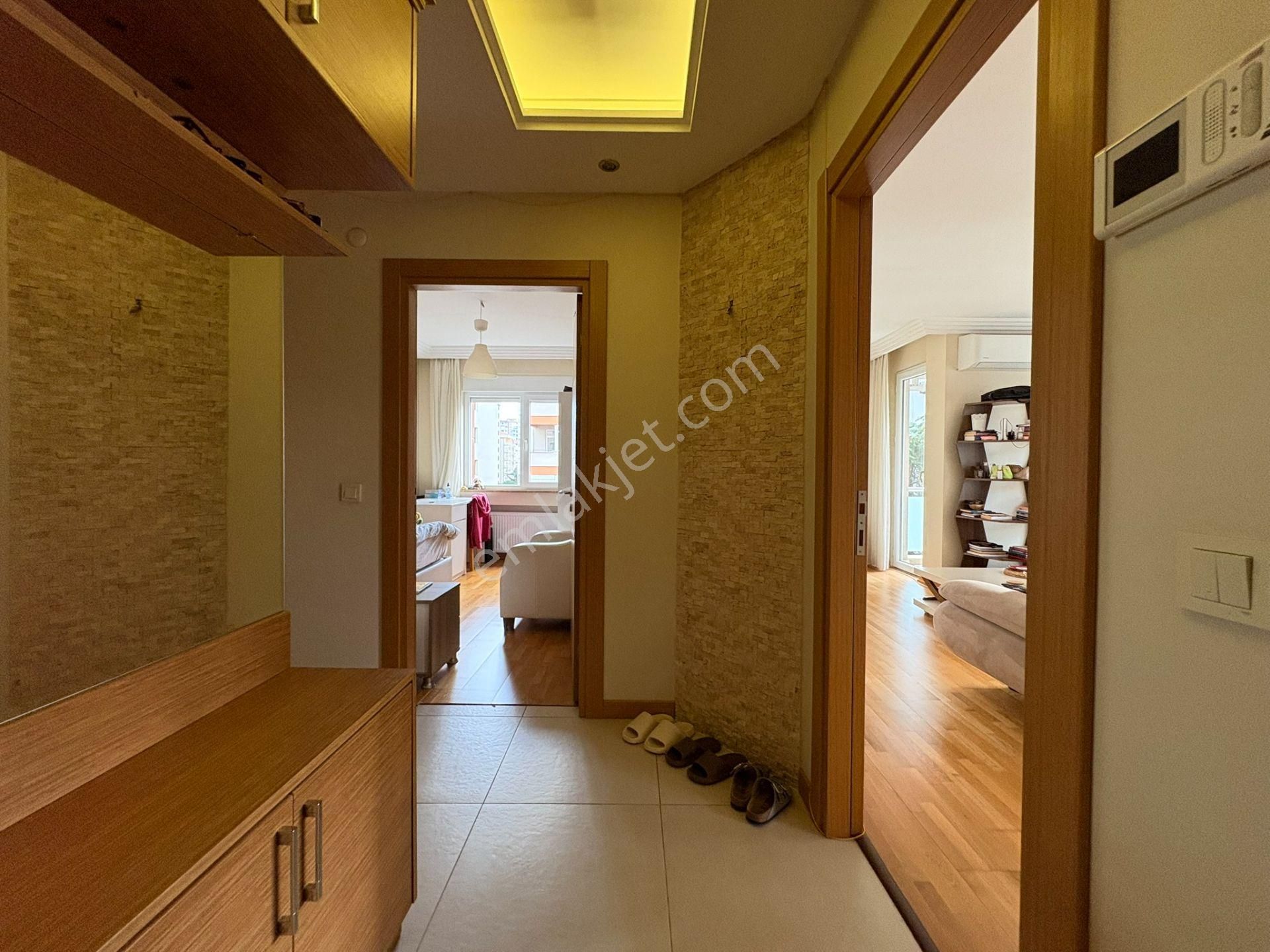 Bostancıda Minibüs Cad. Marmaray Ve Sahile Yakın 2+1 7o M² Net - Görsel 26