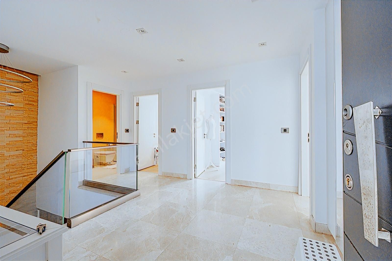 Bodrumun Zirvesinde Bir Başyapıt Kale Ve Ege Denizi Manzaralı - Görsel 23