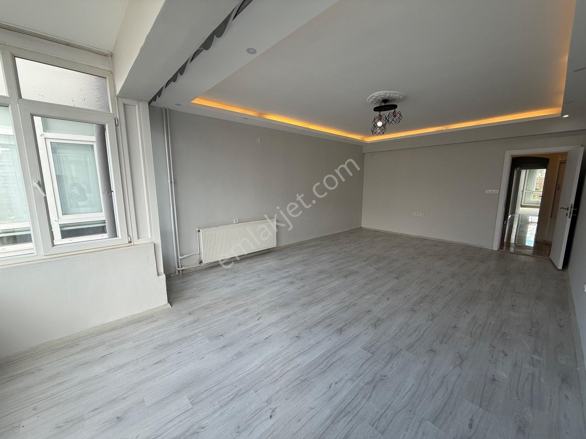 Bahçelievler/ Üçyol Metro Yakını Satılık Lüx 3+1 Daire - Görsel 3