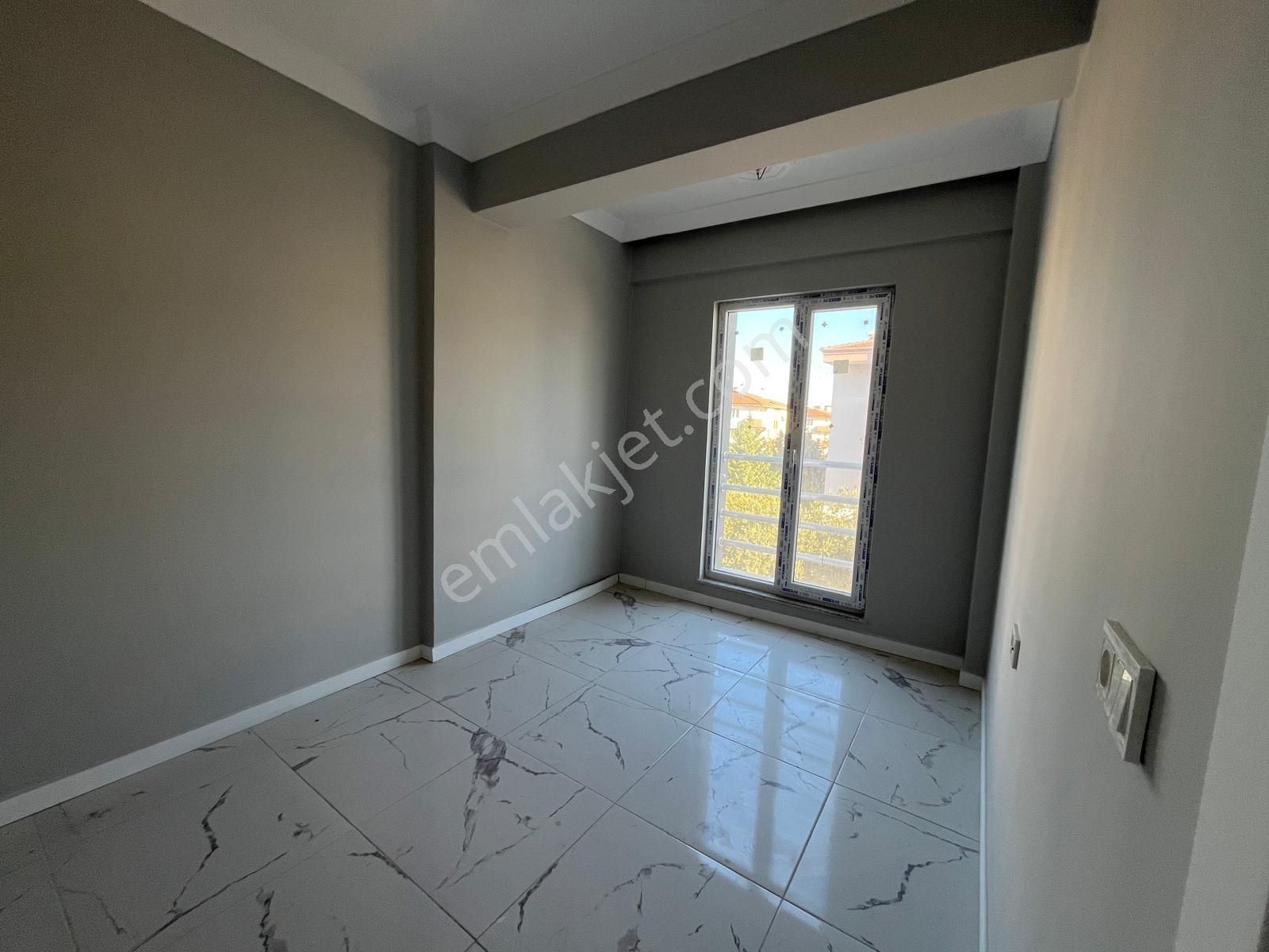 Gop Mah Adliye Yakını 1+1 Satılık Daire Ara Kat Yatımlık - Görsel 10