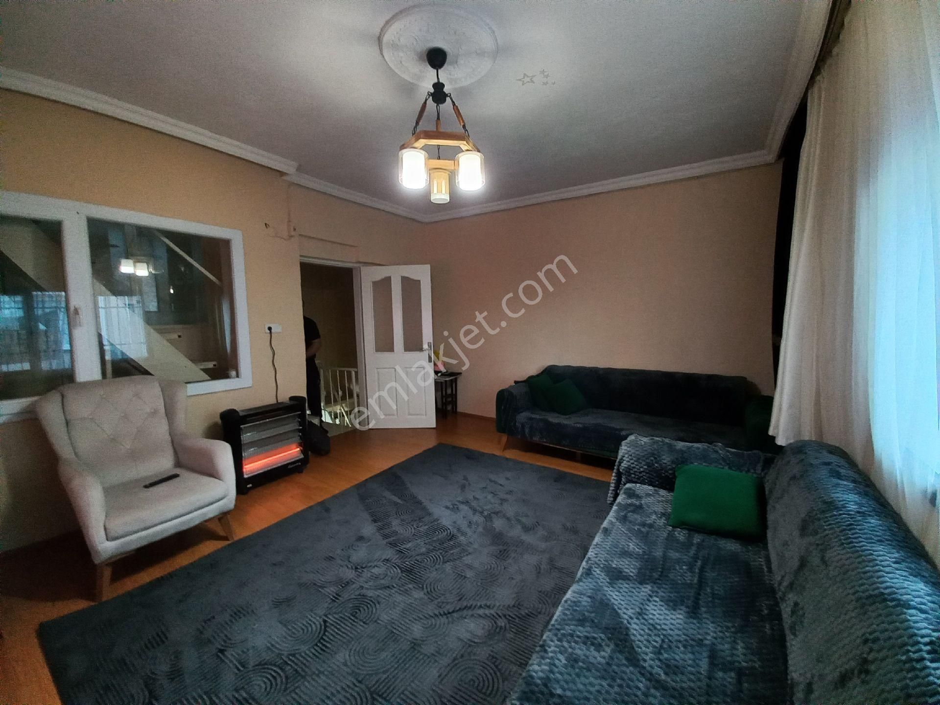 Eşrefpaşa Duatepe Mahallesinde Tripleks Mü - Görsel 2