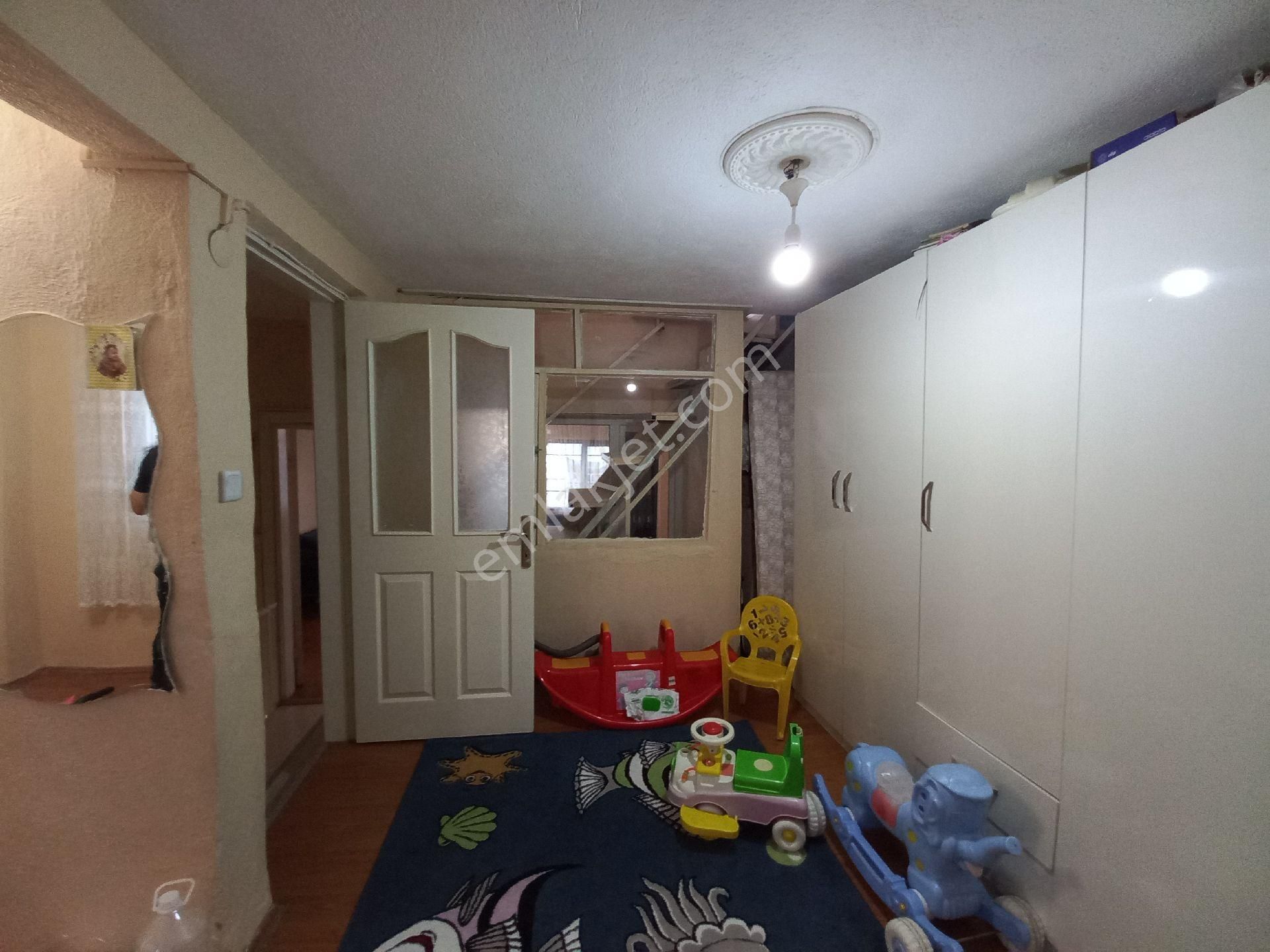 Eşrefpaşa Duatepe Mahallesinde Tripleks Mü - Görsel 13