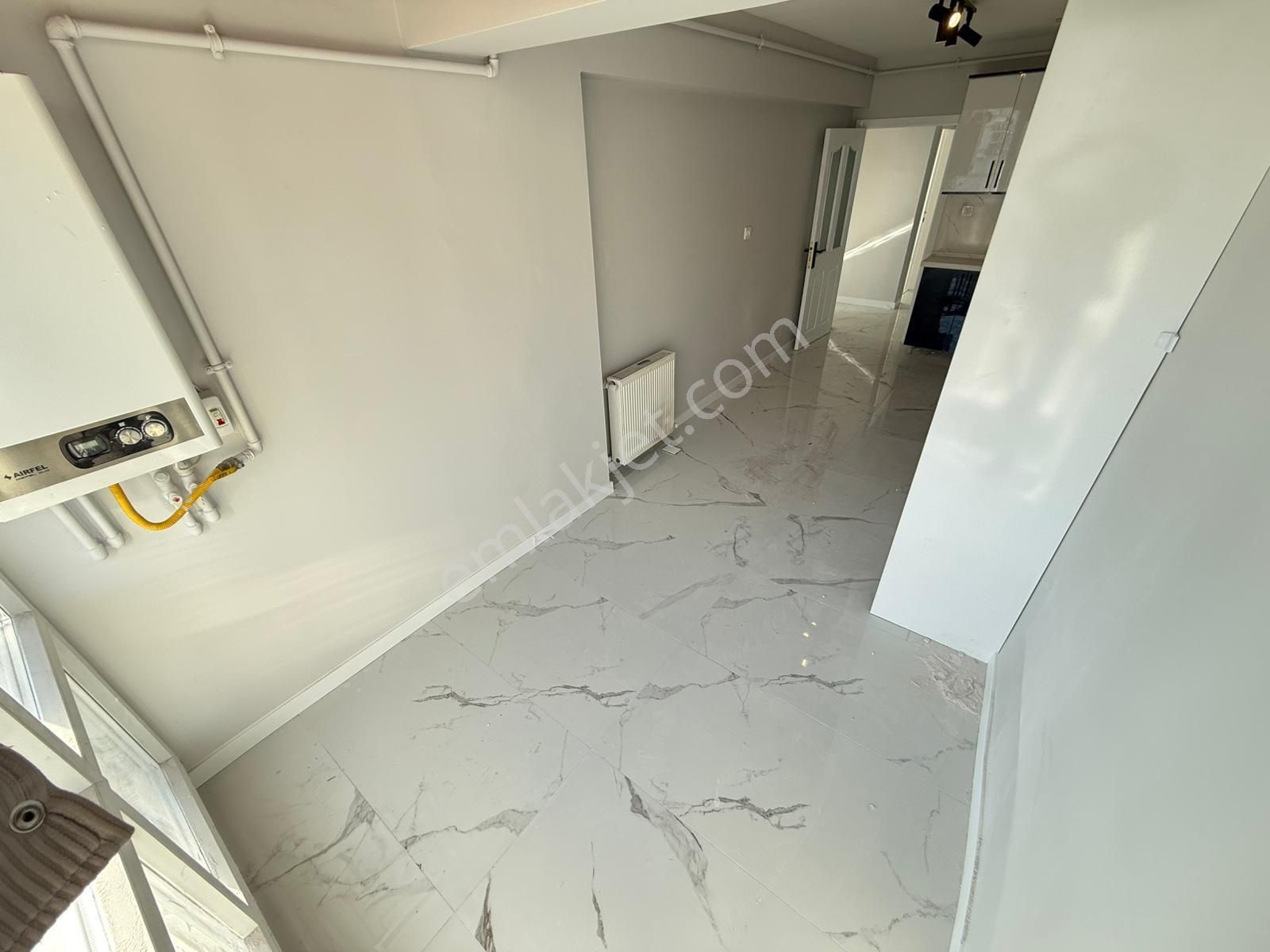19 Mayıs Cadde Paraleli Full Yapılı 3+1 Daire! - Görsel 13