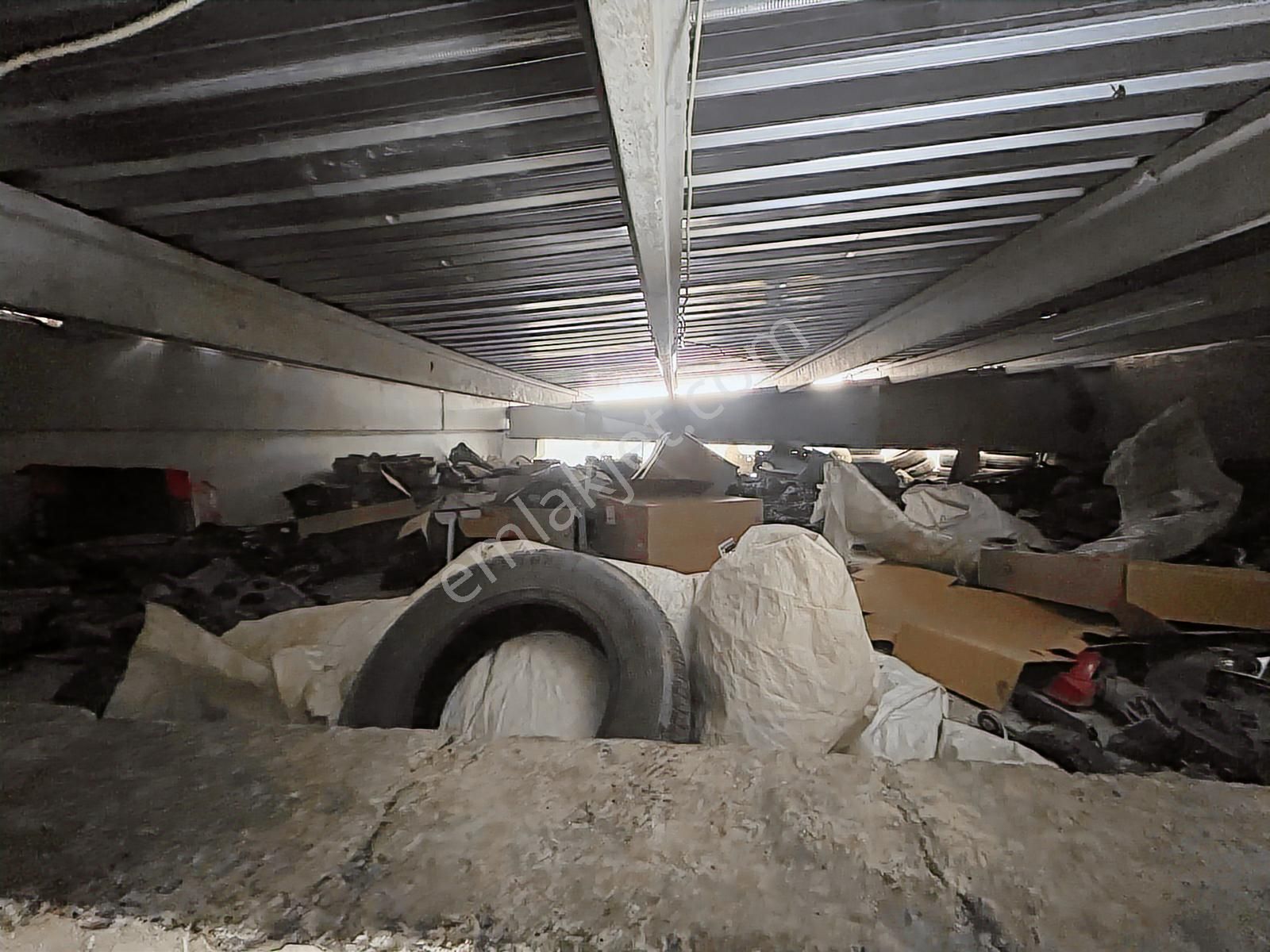 Evren Sanayi Sitesinde Cadde Üstü Satılık İşyeri - Görsel 26