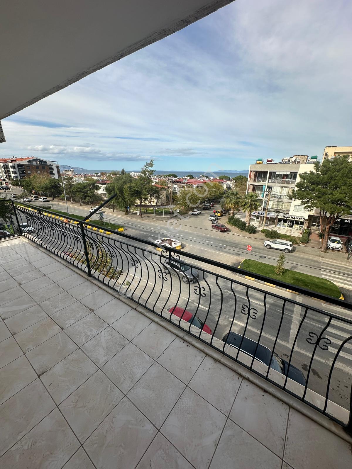 Kuşadası Güzelçamlı Mahallesinde Satılık Daire