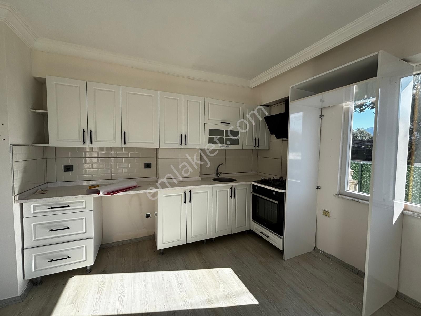 Dost Emlaktan Söğütlüyurtta Siteli Havuzlu 2+1 Satılık Daire - Görsel 24