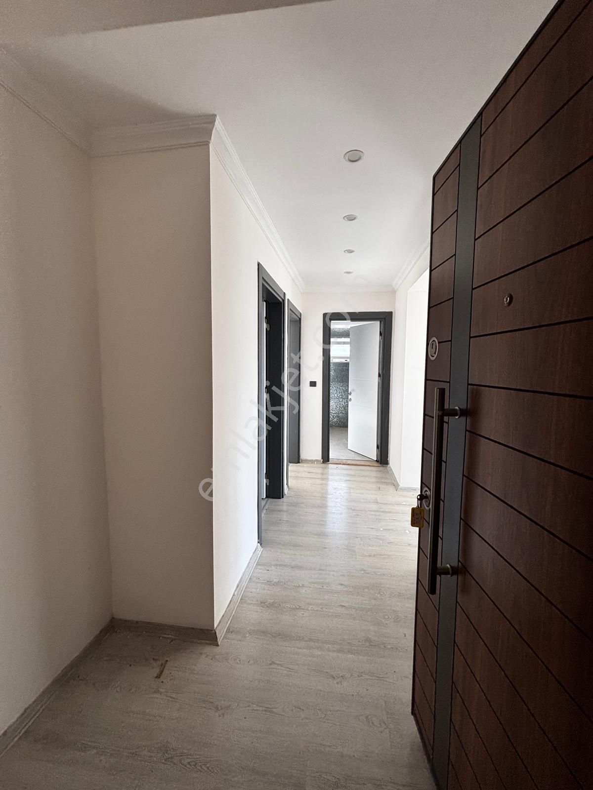 Dost Emlaktan Söğütlüyurtta Siteli Havuzlu 2+1 Satılık Daire - Görsel 16