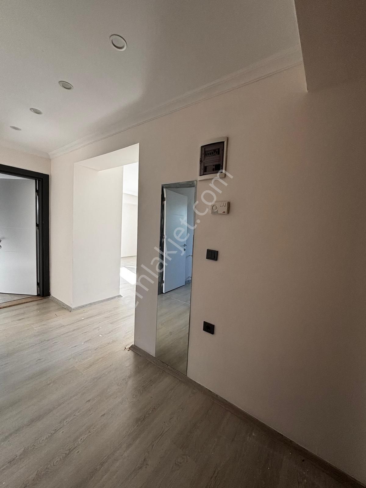 Dost Emlaktan Söğütlüyurtta Siteli Havuzlu 2+1 Satılık Daire - Görsel 17