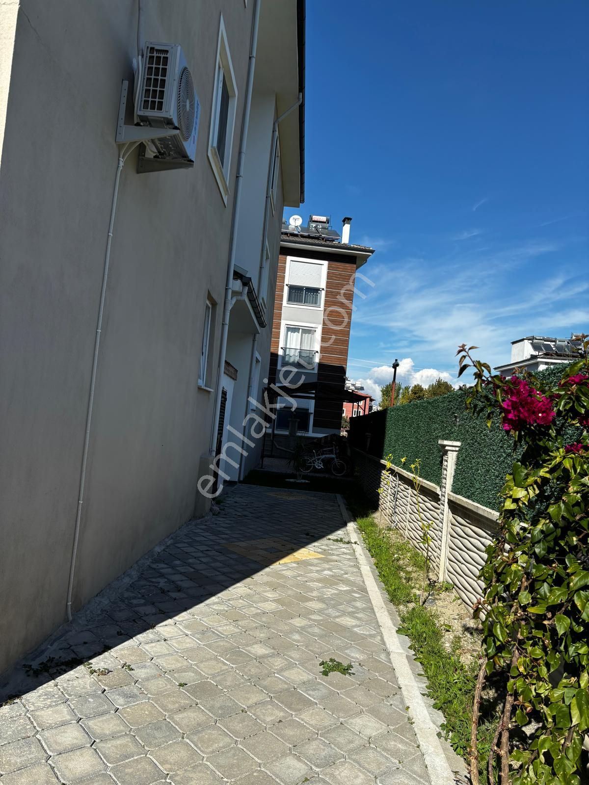 Dost Emlaktan Söğütlüyurtta Siteli Havuzlu 2+1 Satılık Daire - Görsel 10