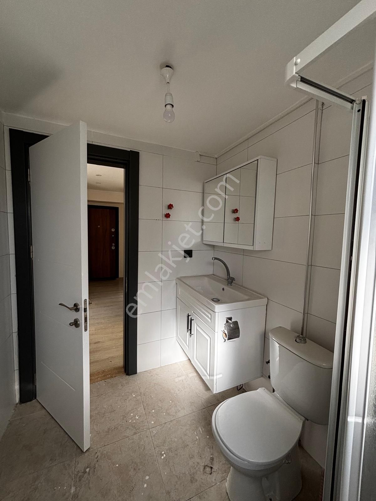 Dost Emlaktan Söğütlüyurtta Siteli Havuzlu 2+1 Satılık Daire - Görsel 33