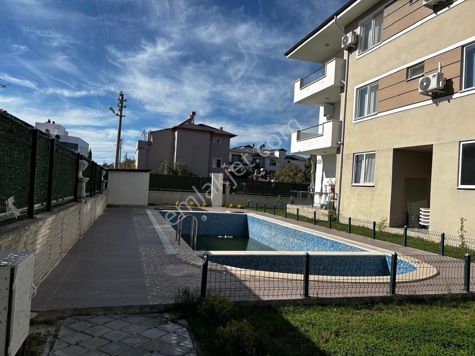 Dost Emlaktan Söğütlüyurtta Siteli Havuzlu 2+1 Satılık Daire - Görsel 7