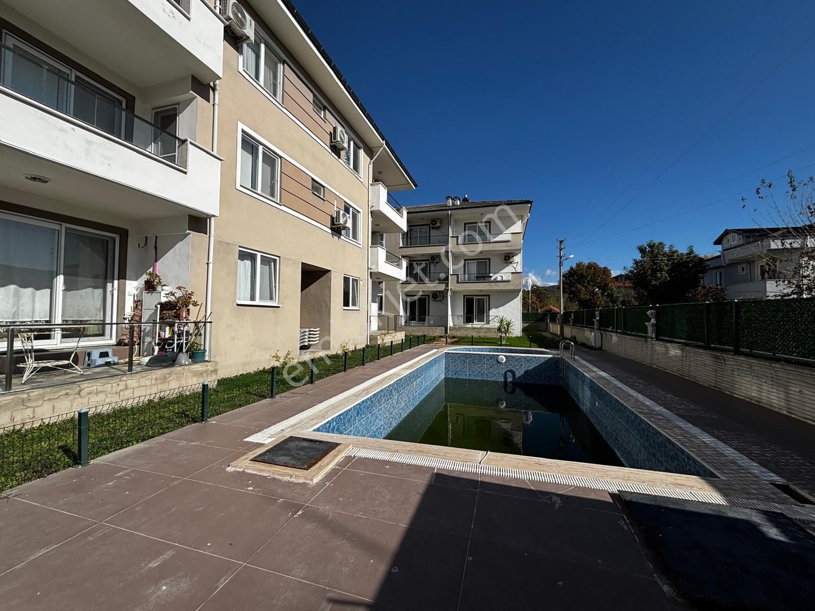 Dost Emlaktan Söğütlüyurtta Siteli Havuzlu 2+1 Satılık Daire - Görsel 9