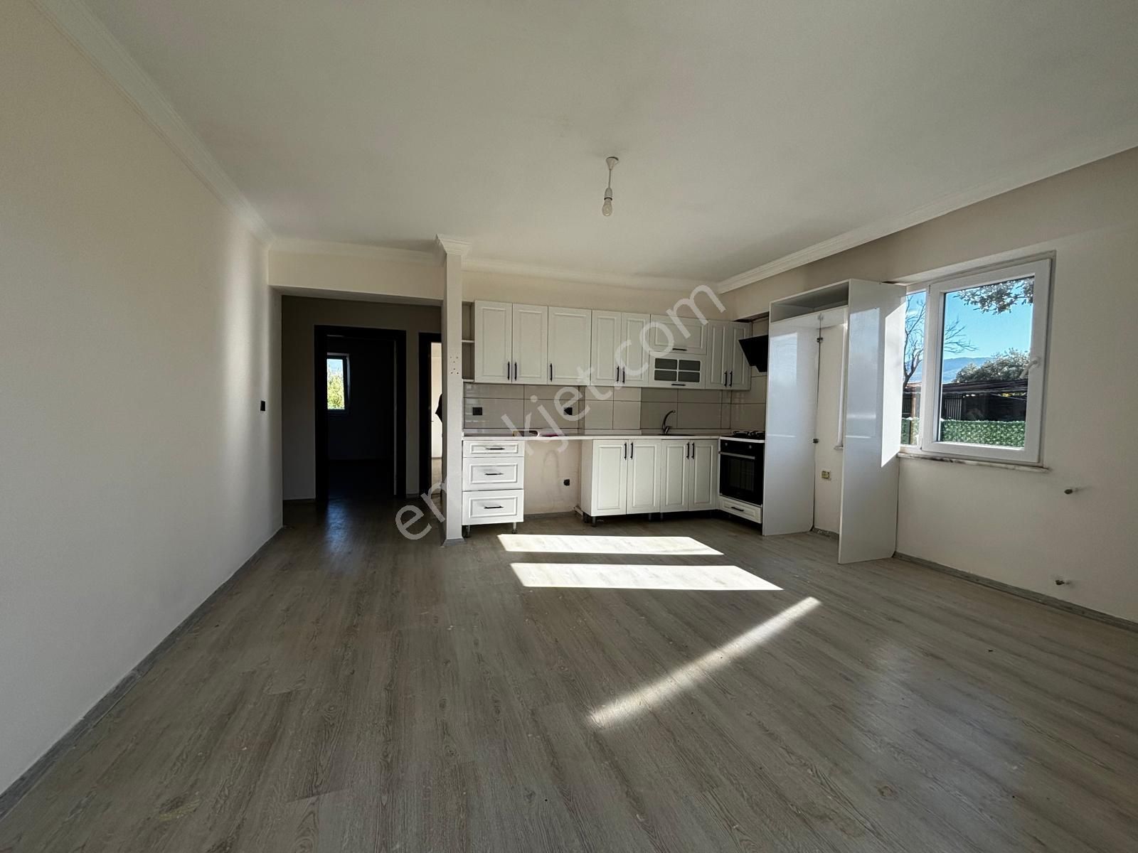 Dost Emlaktan Söğütlüyurtta Siteli Havuzlu 2+1 Satılık Daire - Görsel 23