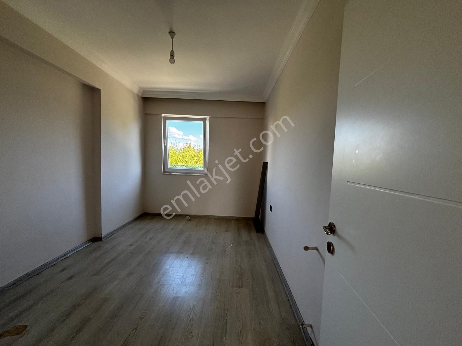 Dost Emlaktan Söğütlüyurtta Siteli Havuzlu 2+1 Satılık Daire - Görsel 18