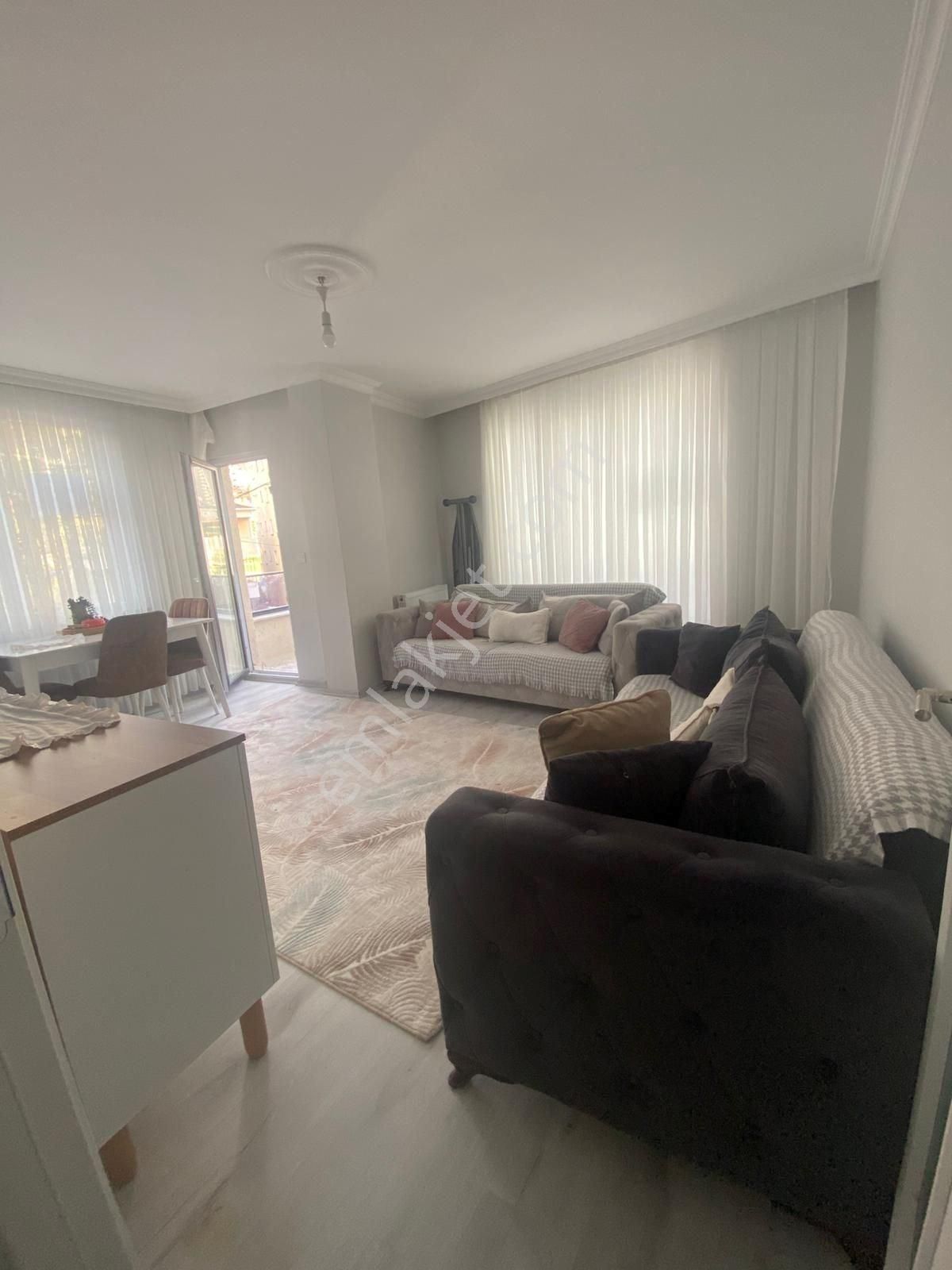 Esinti'den Zümrütevler Mahallesinde Metroya Yakın 2+1 Daire - Görsel 2