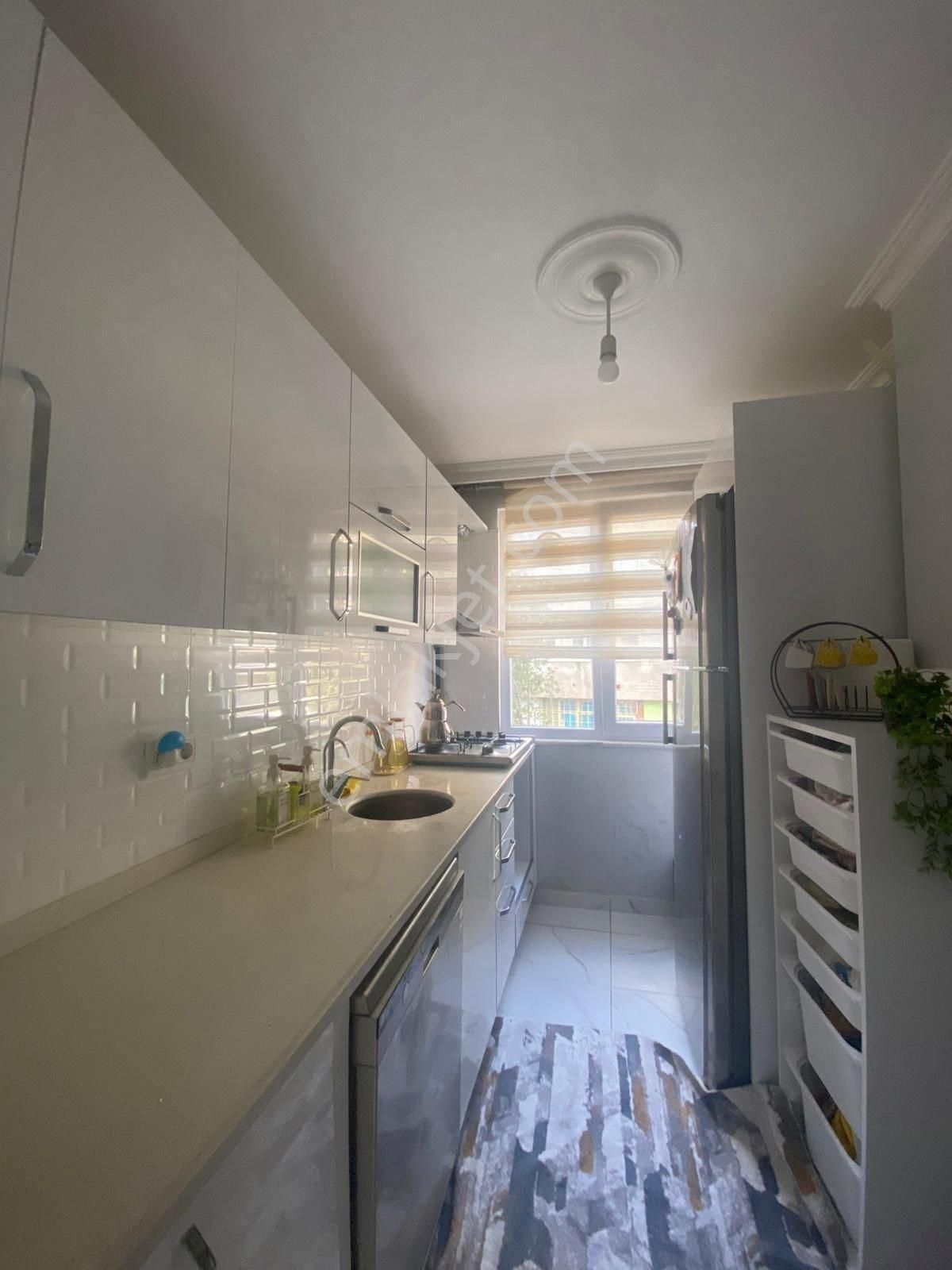 Esinti'den Zümrütevler Mahallesinde Metroya Yakın 2+1 Daire - Görsel 18