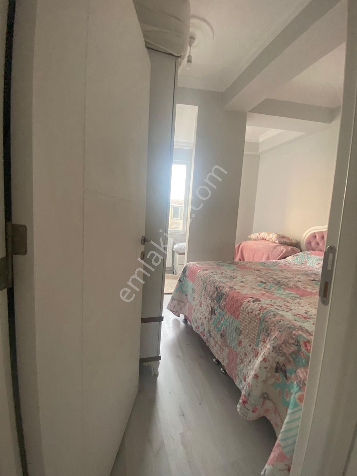 Esinti'den Zümrütevler Mahallesinde Metroya Yakın 2+1 Daire - Görsel 26