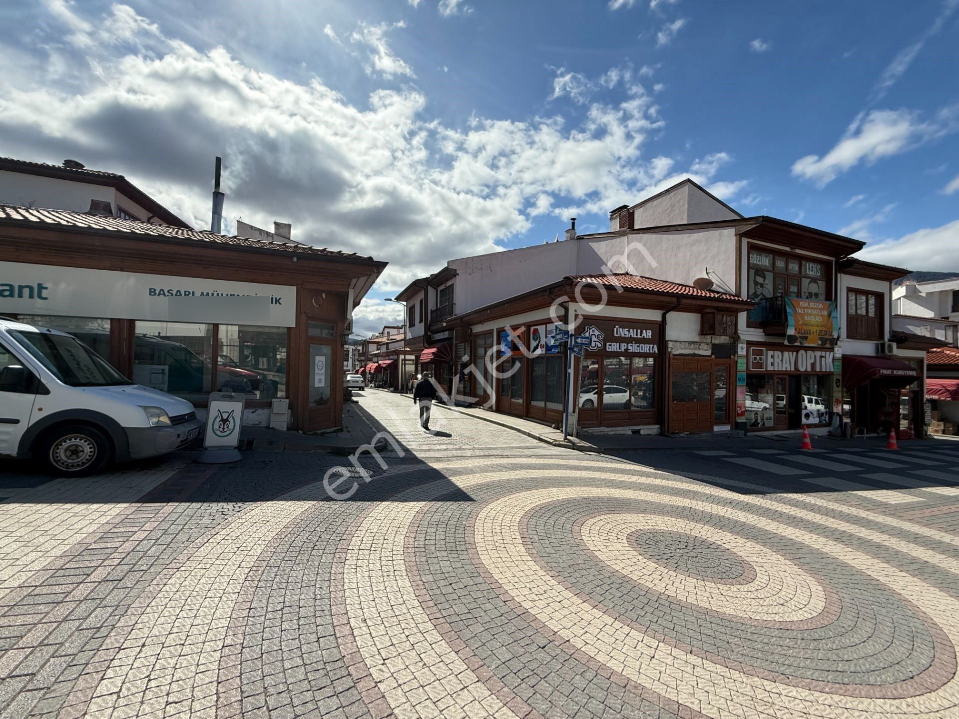 Nallıhan Merkez Kiralık İşyeri/dükkan