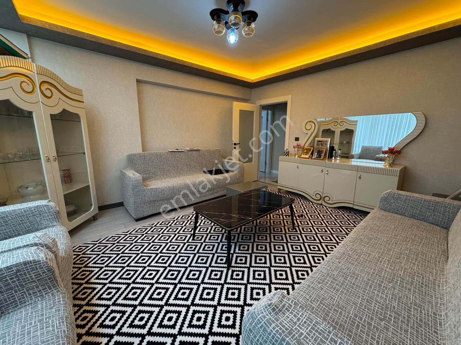 Keçiöendde 4+1 Full Yapılı Giyinme Odalı Geniş 3 Cepheli Satılık Daire - Görsel 11