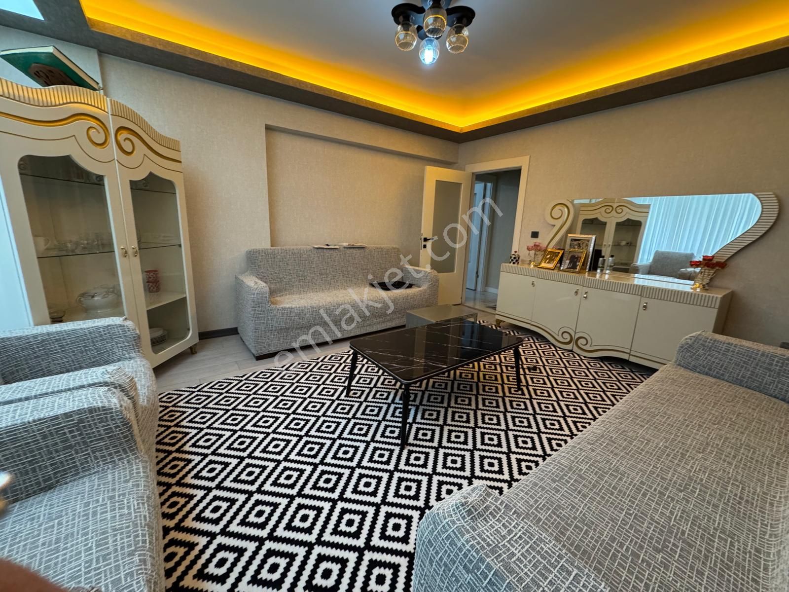 Keçiöendde 4+1 Full Yapılı Giyinme Odalı Geniş 3 Cepheli Satılık Daire - Görsel 6